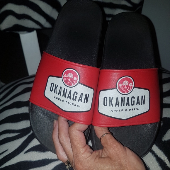 Sandals - Picture 10 of 11